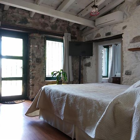 Casa Francis - Apartamentos Колония-дель-Сакраменто Экстерьер фото